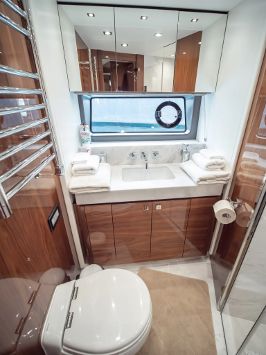 Sunseeker 76 Yacht | Интерьер 25