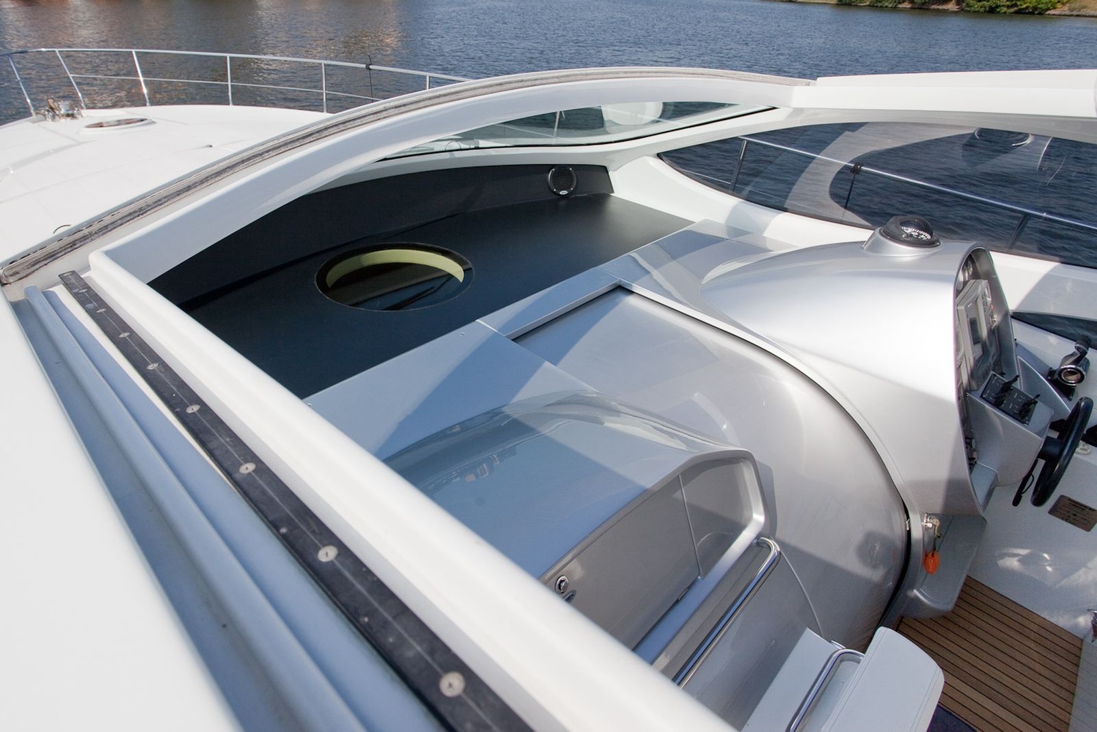 Pershing 50 | Экстерьер 15