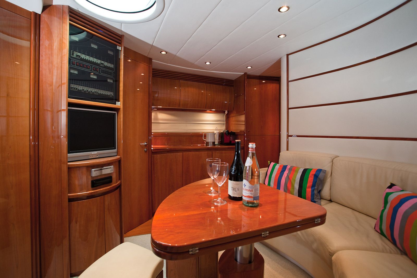 Pershing 50 | Интерьер 8