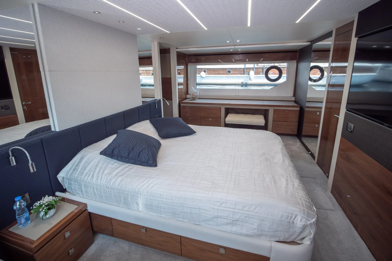 Sunseeker 76 Yacht | Интерьер 20