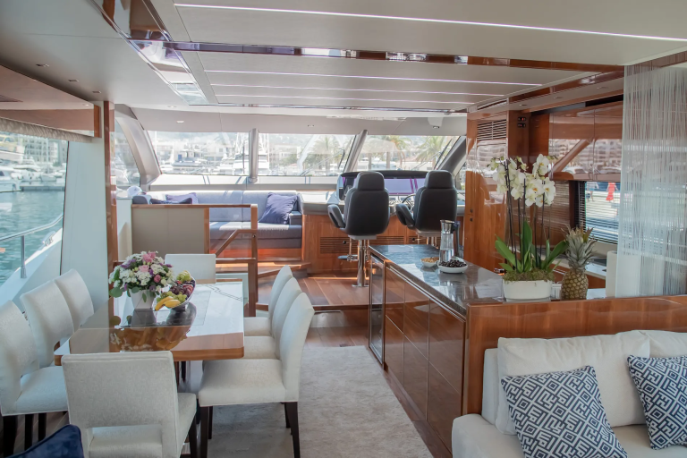 Sunseeker 76 Yacht | Интерьер 4
