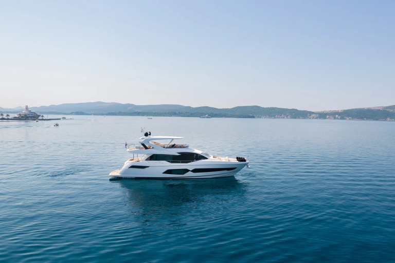 Sunseeker 76 Yacht | Экстерьер 2