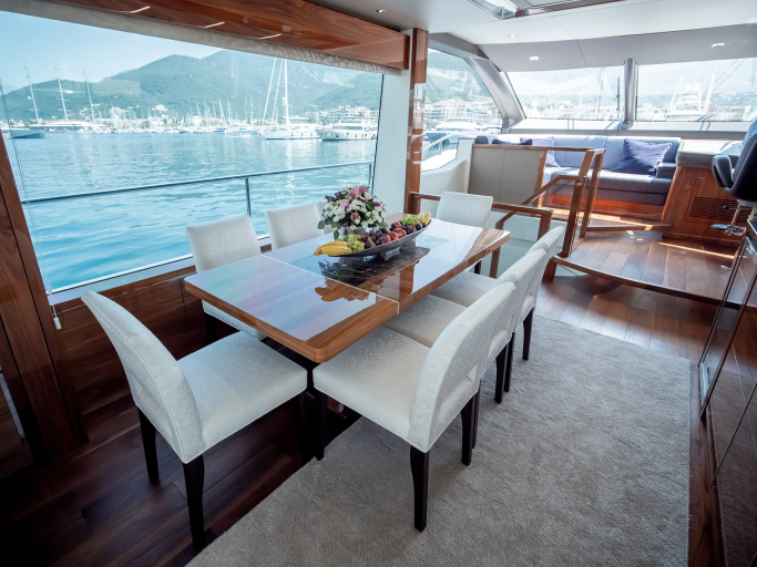 Sunseeker 76 Yacht | Интерьер 8