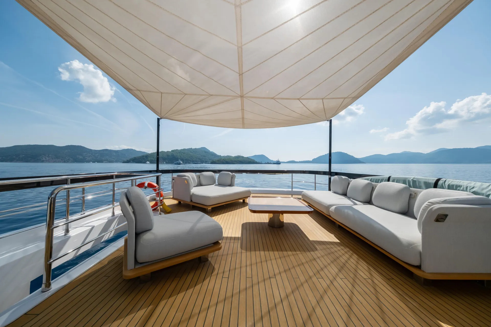 Azimut Grande 26M | Экстерьер 6