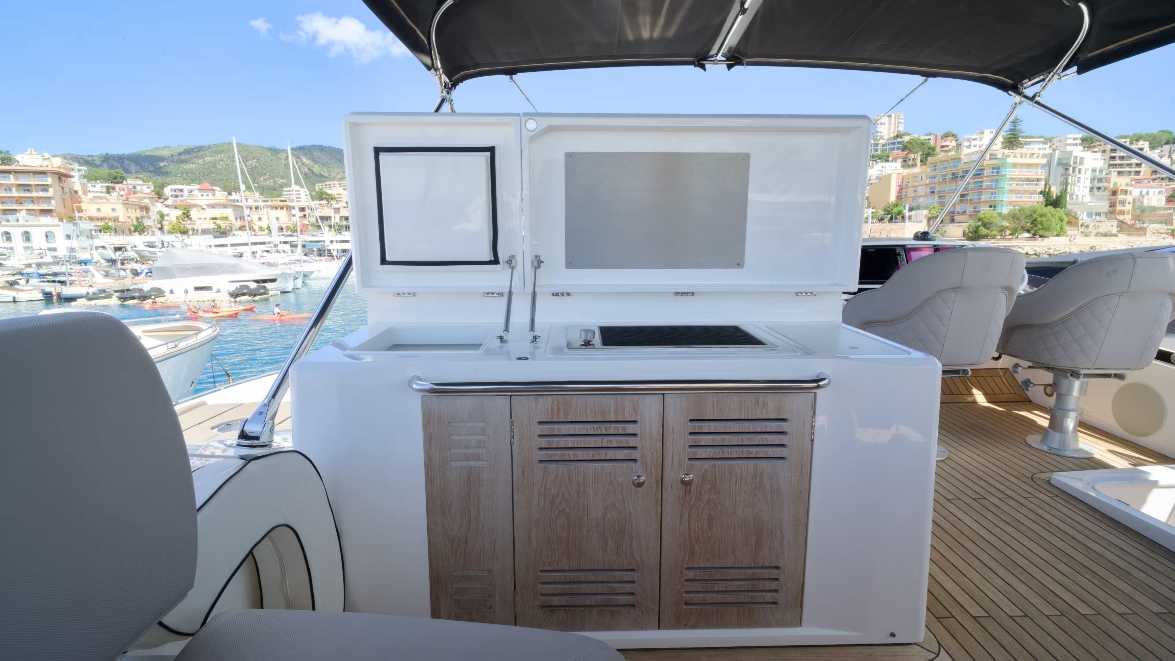 Sunseeker Manhattan 52 | Экстерьер 10