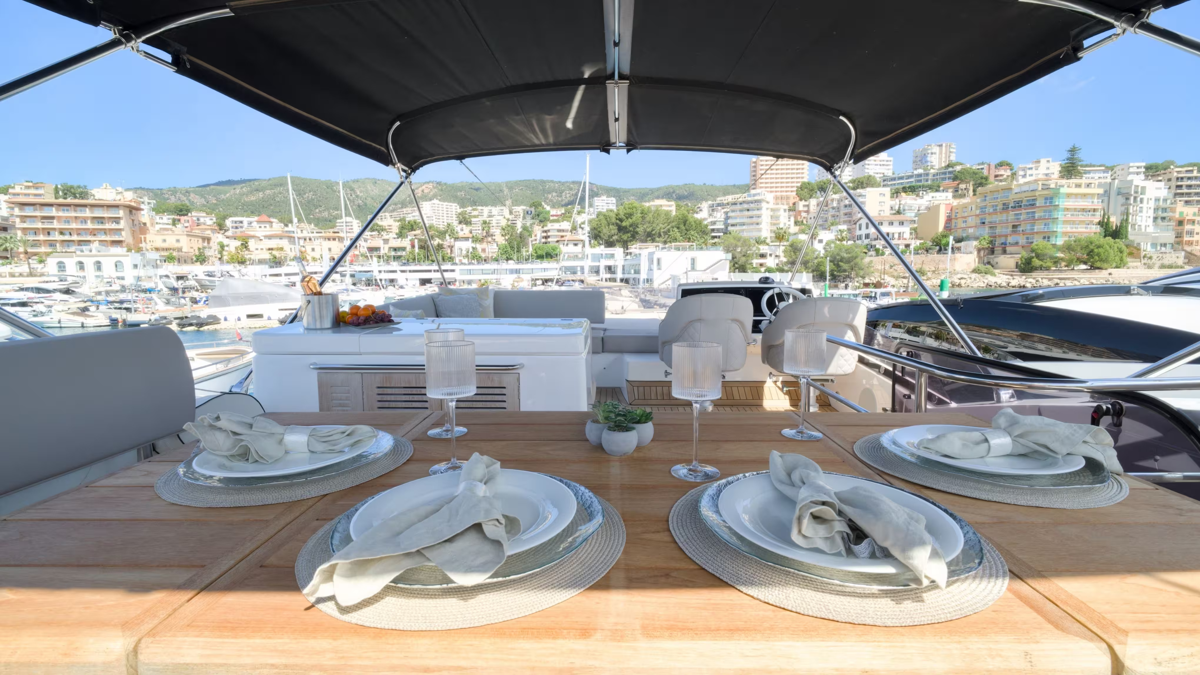 Sunseeker Manhattan 52 | Экстерьер 7