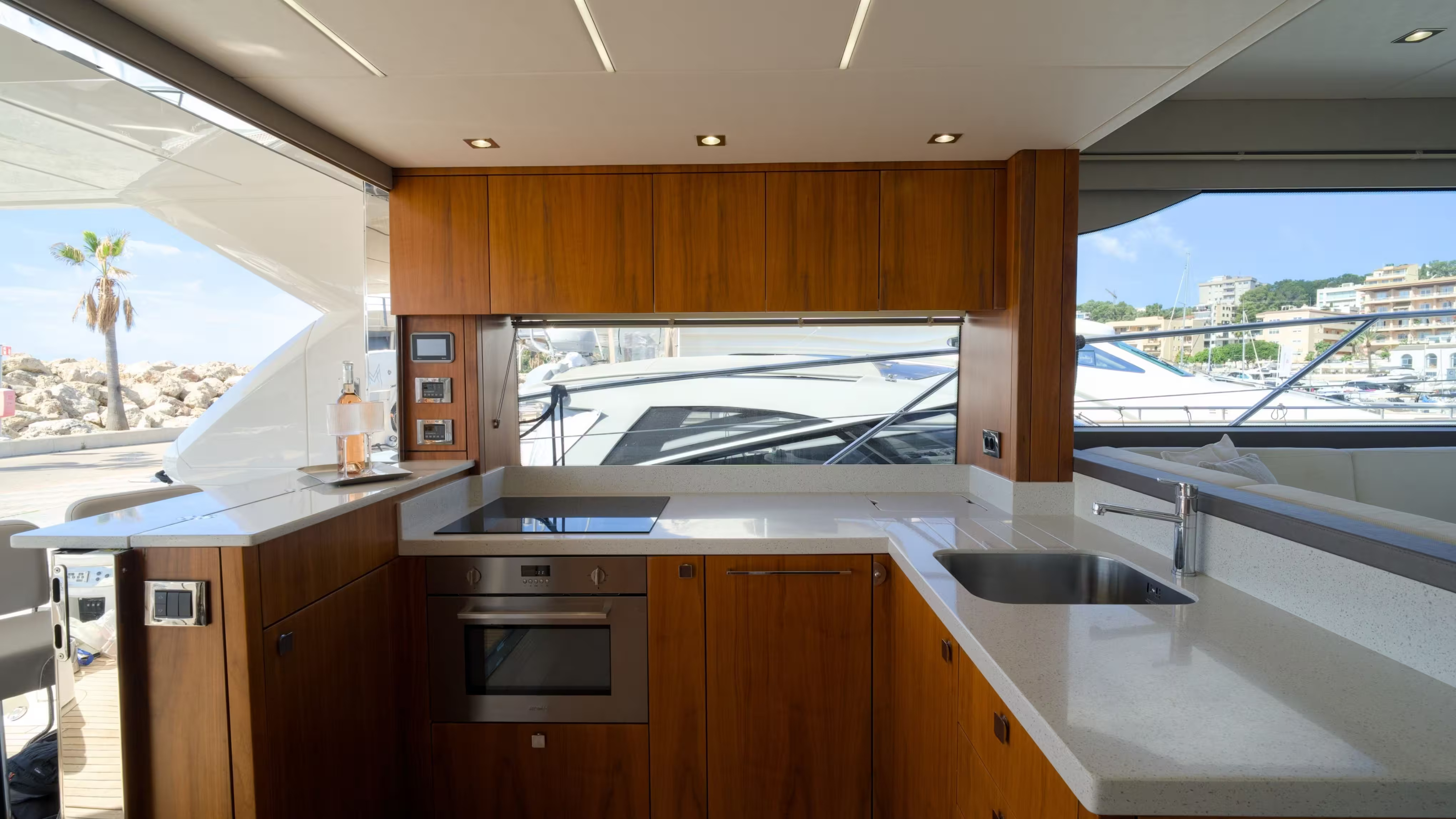 Sunseeker Manhattan 52 | Интерьер 2