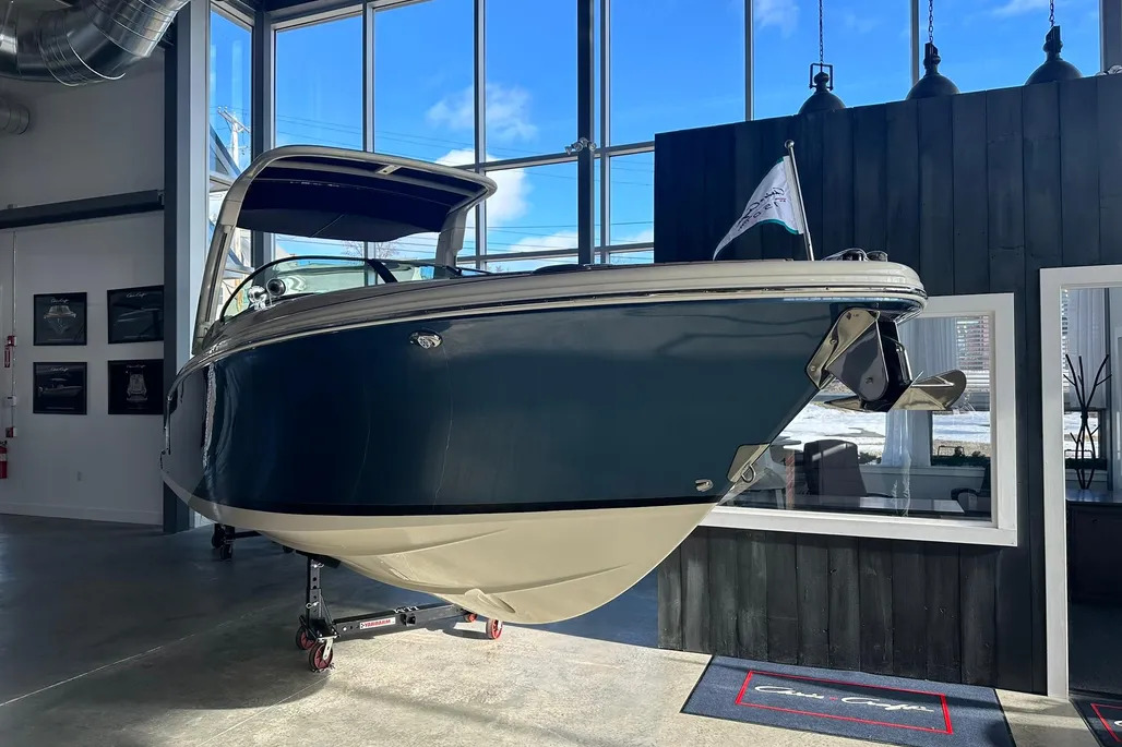 Chris-Craft Launch 28 GT | Экстерьер 3