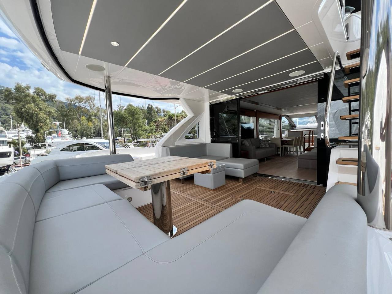 Sunseeker 76 Yacht | Экстерьер 10