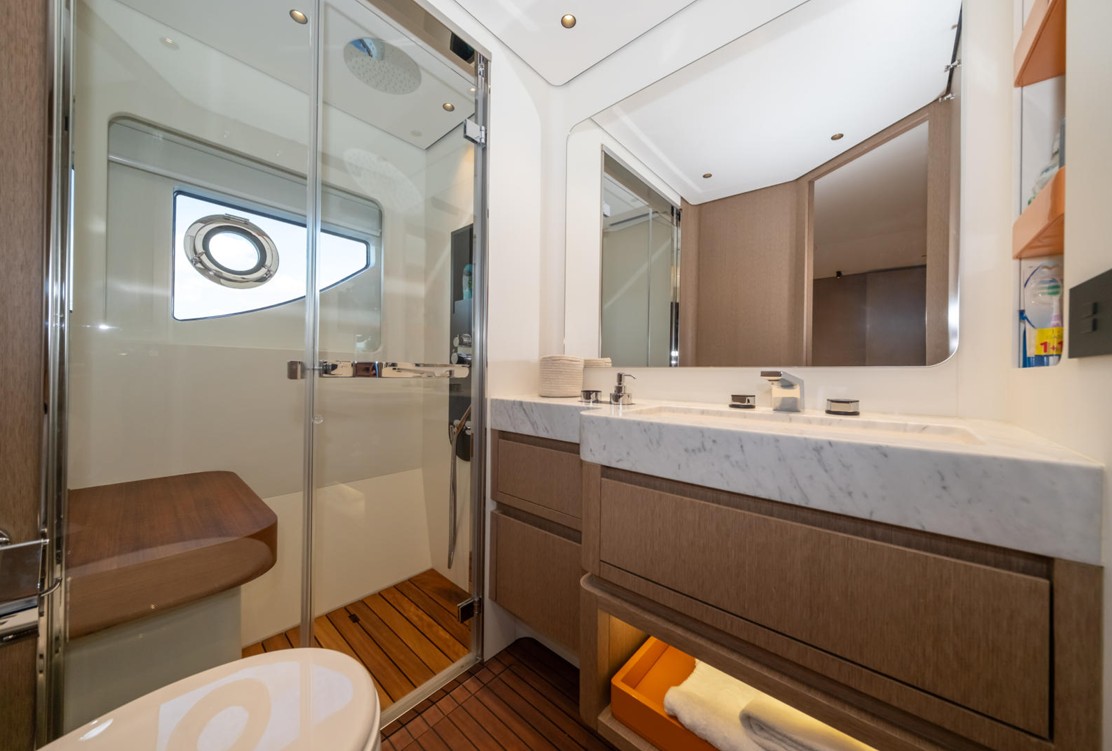 Azimut Grande 26M | Интерьер 11