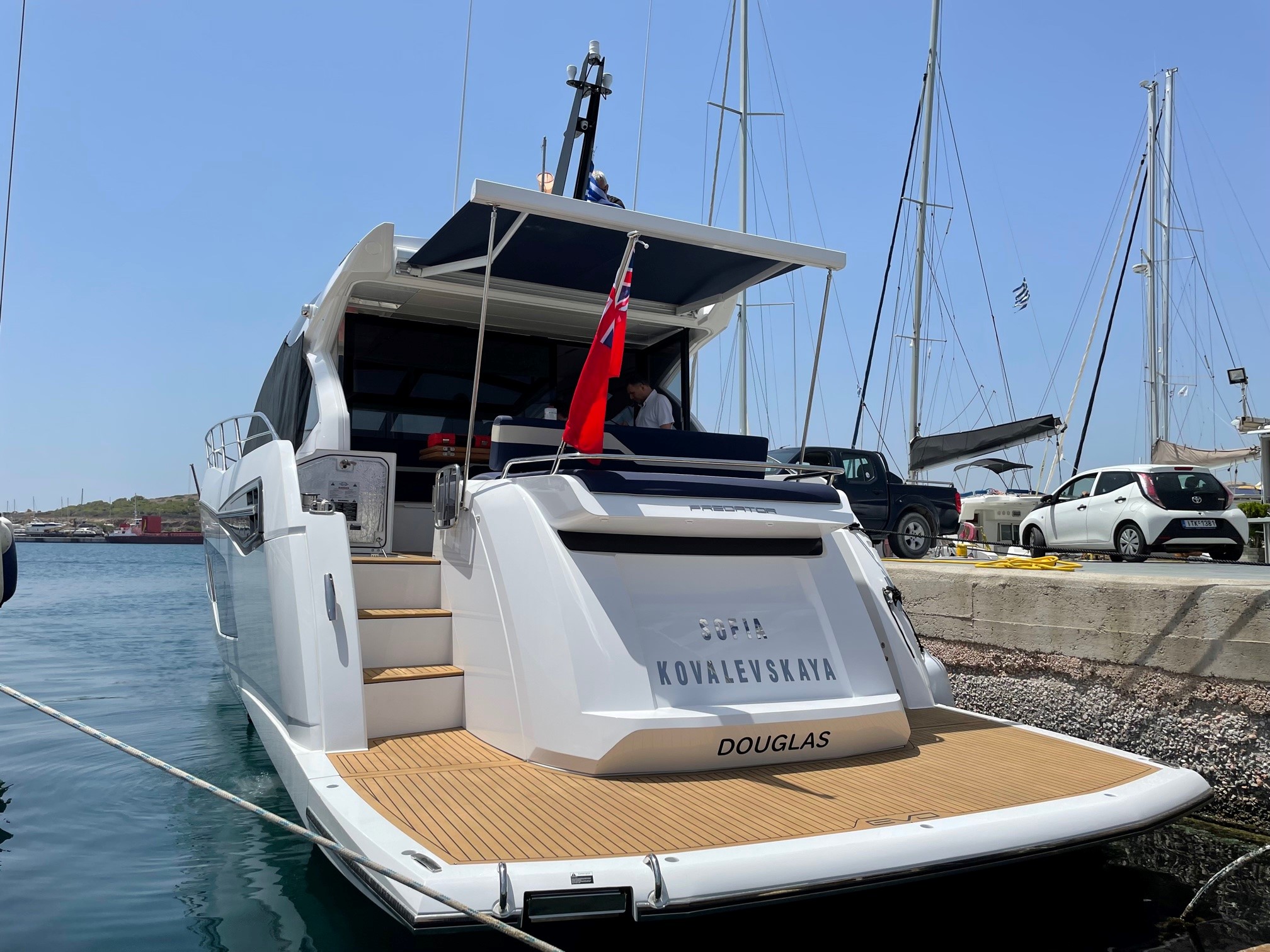 Sunseeker Predator 55 | Экстерьер 4