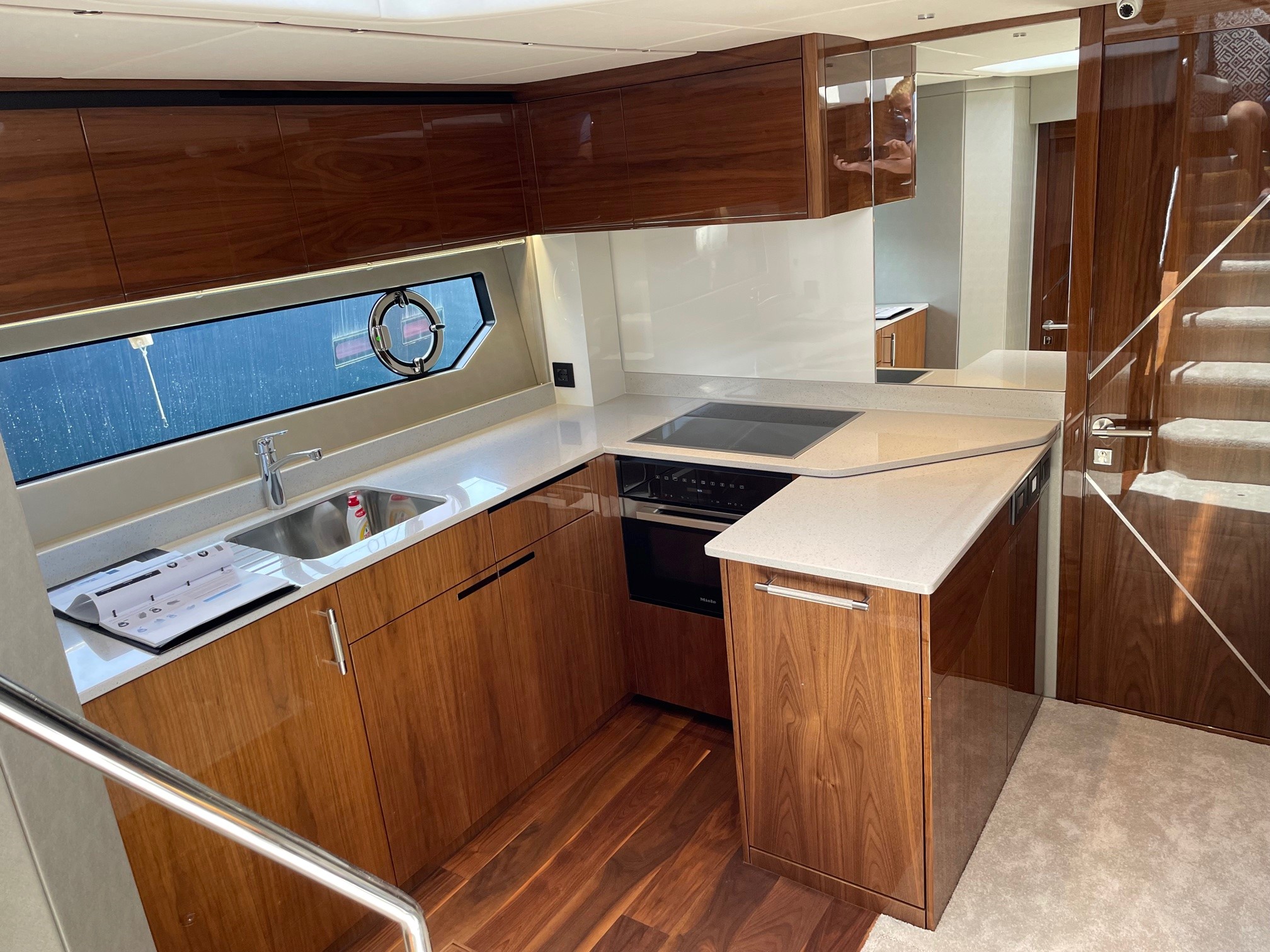 Sunseeker Predator 55 | Интерьер 1
