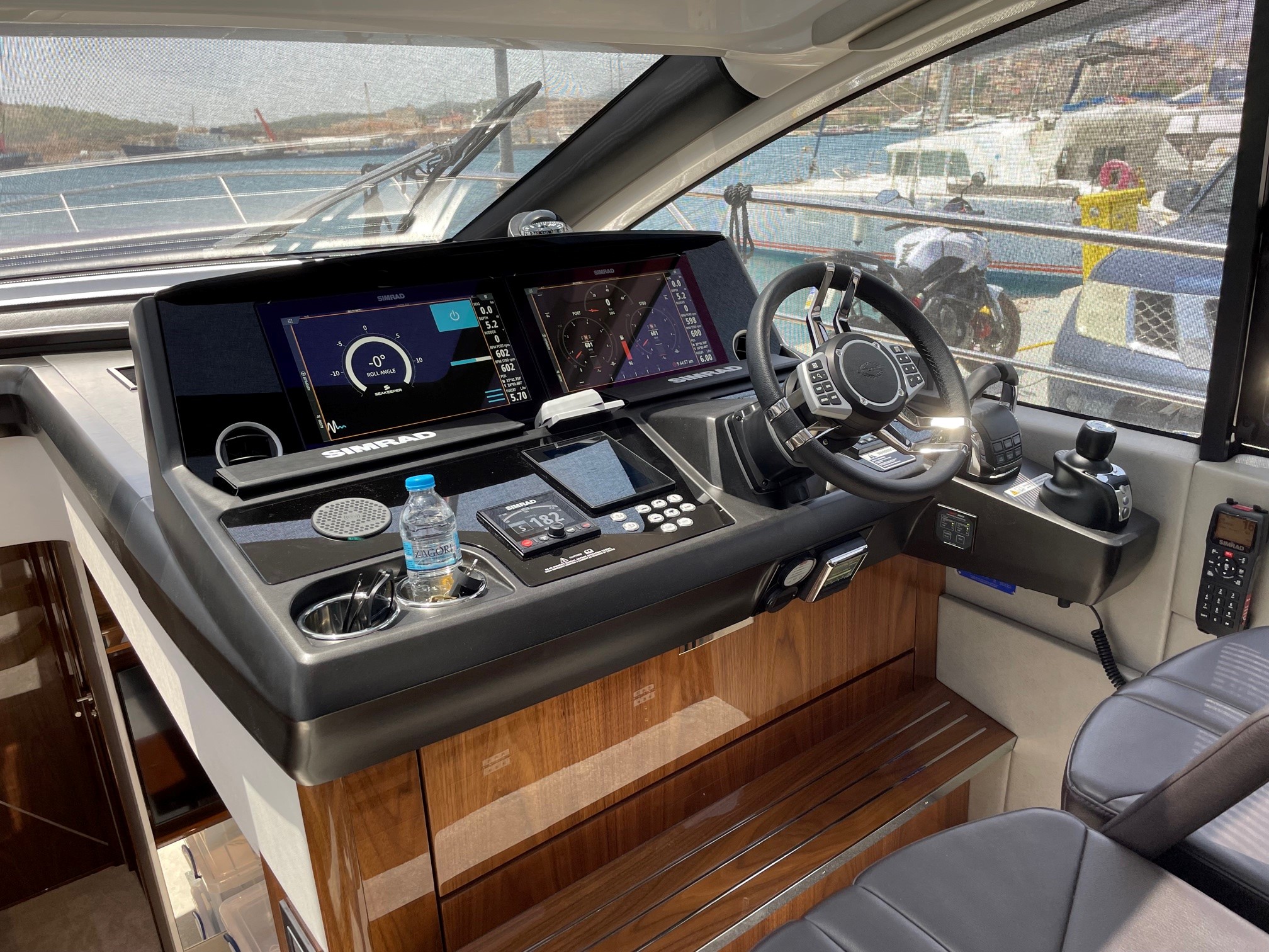 Sunseeker Predator 55 | Интерьер 4