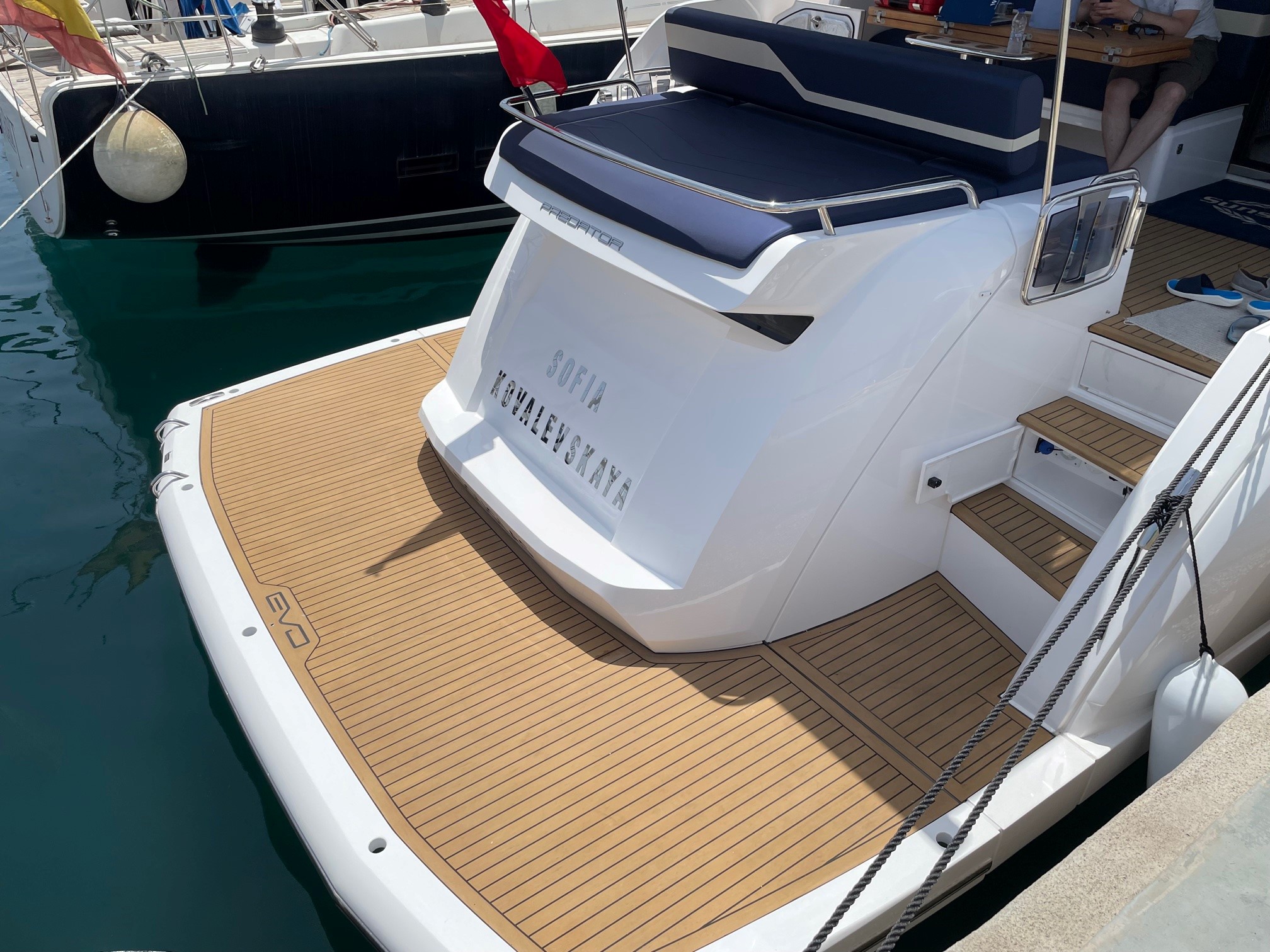 Sunseeker Predator 55 | Экстерьер 3