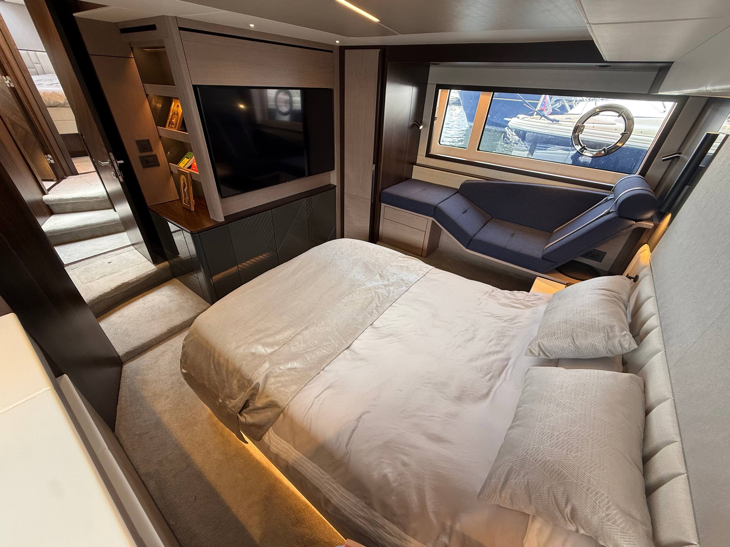 Sunseeker Manhattan 55 | Интерьер 11