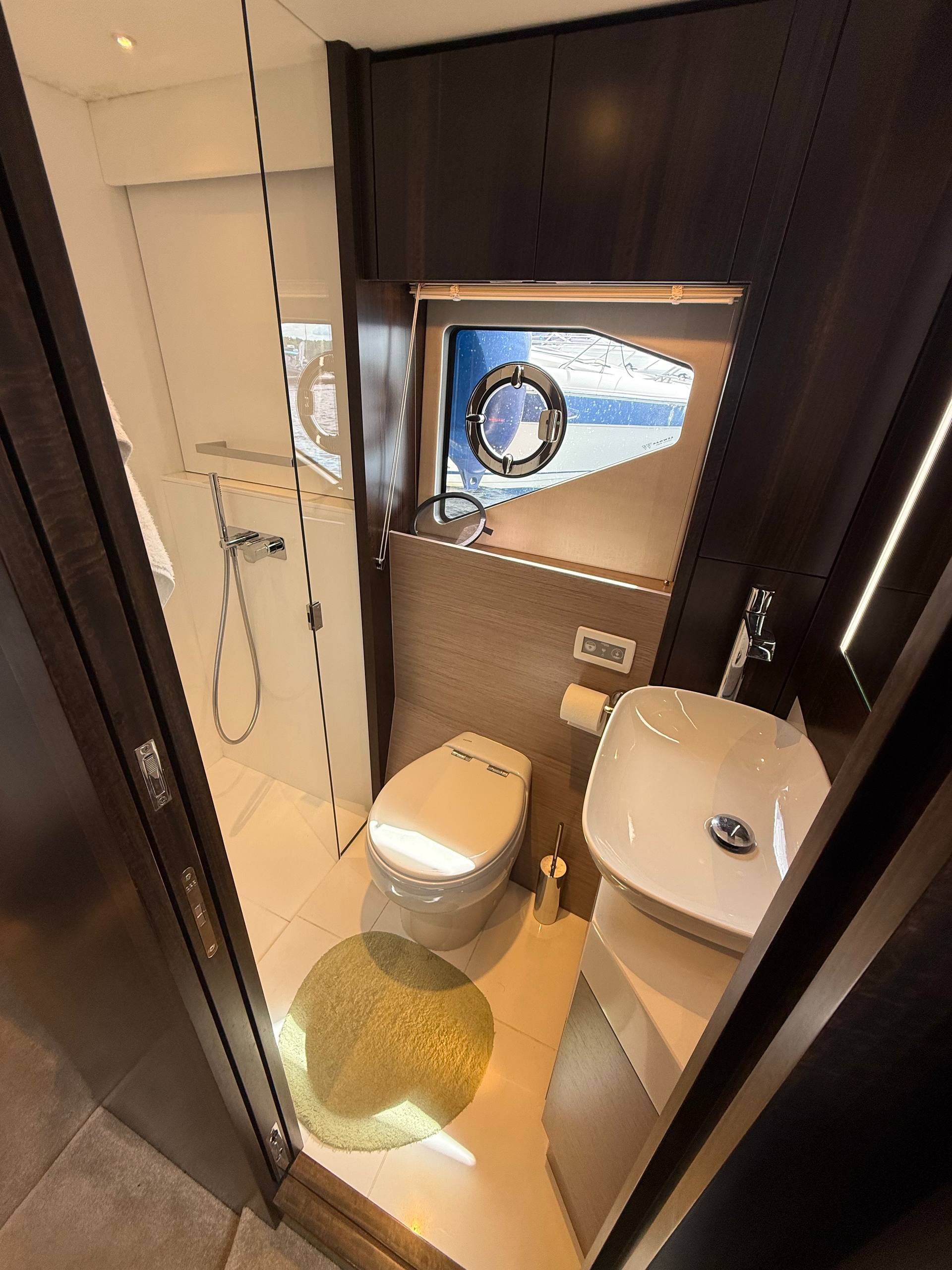 Sunseeker Manhattan 55 | Интерьер 12