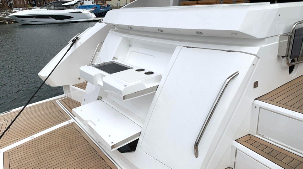Sunseeker Manhattan 55 | Экстерьер 4
