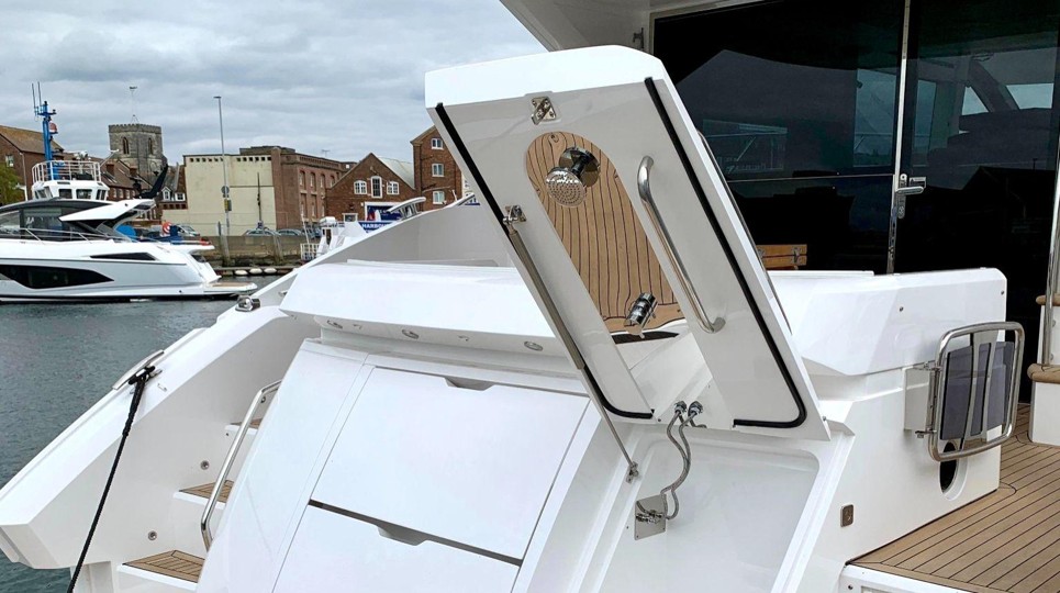 Sunseeker Manhattan 55 | Экстерьер 5