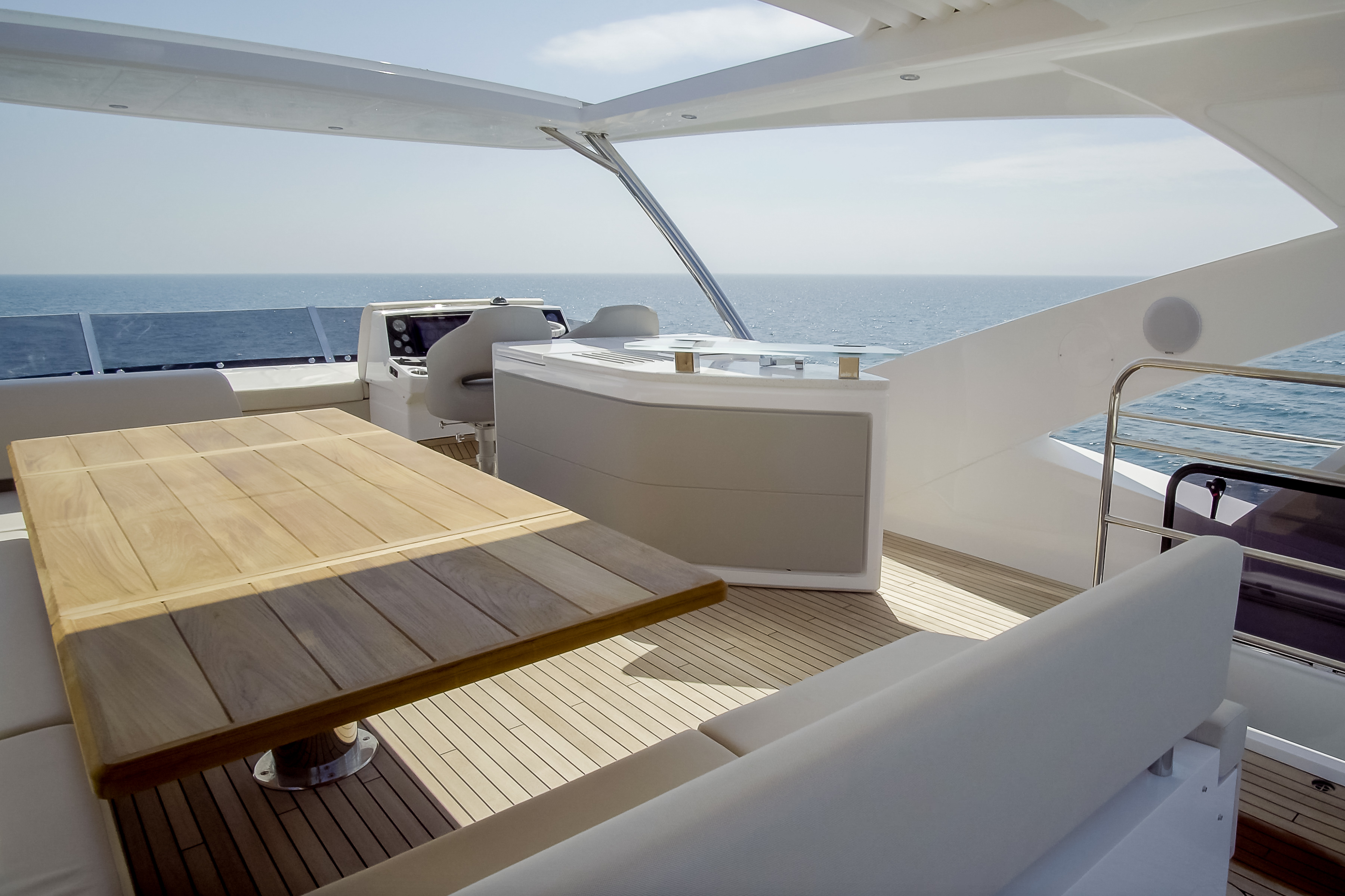 Sunseeker 76 Yacht | Экстерьер 9