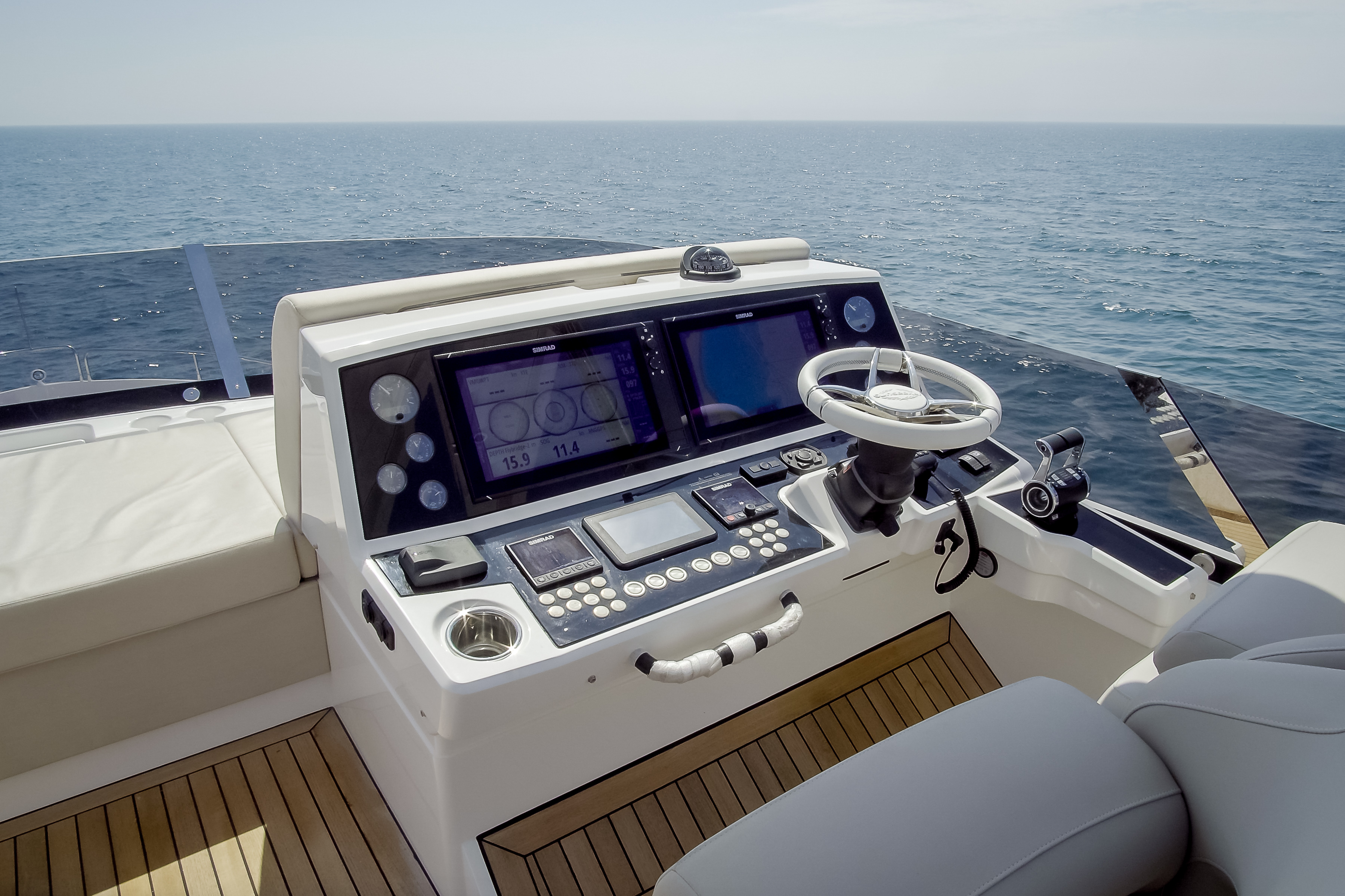 Sunseeker 76 Yacht | Экстерьер 10