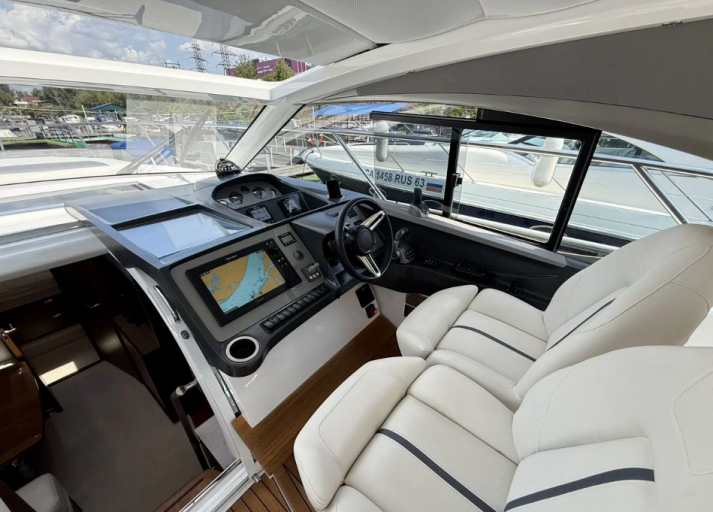Princess V40 | Интерьер 3