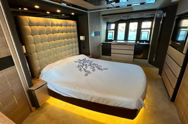 Azimut 70 | Интерьер 5