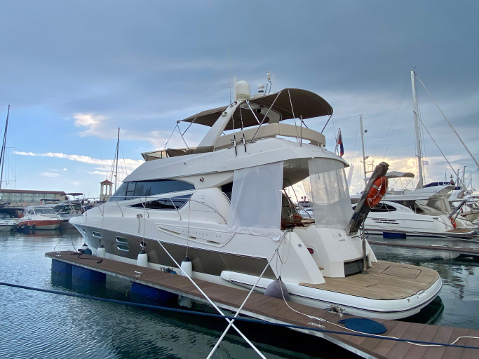 Jeanneau Prestige 50 Fly | Экстерьер 2