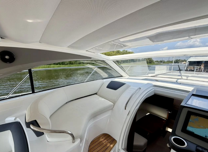 Princess V40 | Интерьер 2