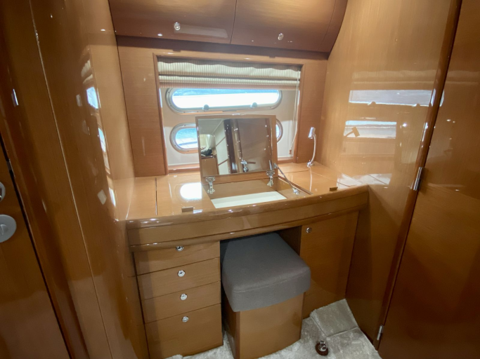 Jeanneau Prestige 50 Fly | Интерьер 8