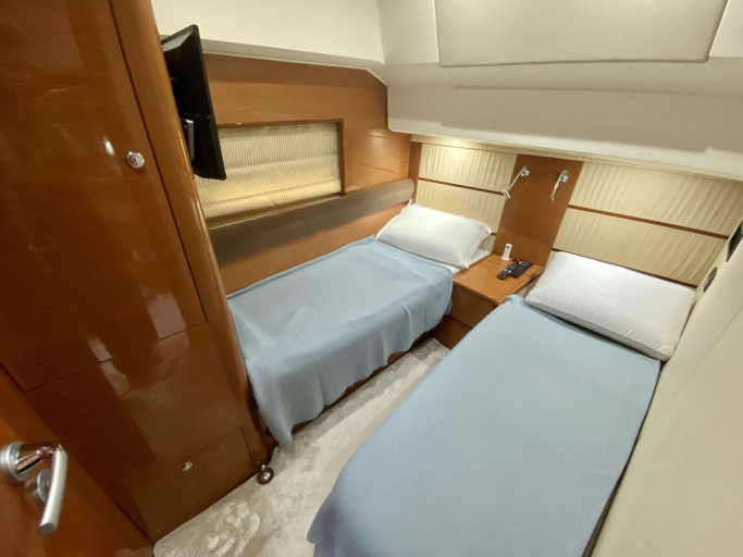 Jeanneau Prestige 50 Fly | Интерьер 9